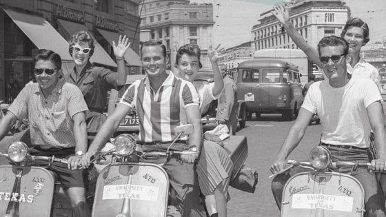 'Bulli e pupe' l'Italia dei Cinquanta tra cinema, parole e boogie