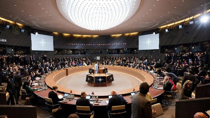 Nel D-Day al contrario gli alleati restano indifesi in caso di attacco russo