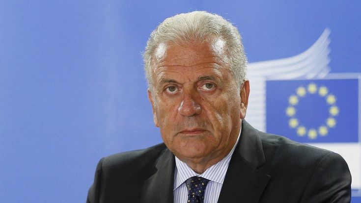 Diciotti, Avramopoulos: “L'Italia non giochi sui migranti. Chi accusa l'Ue si spara sui piedi”