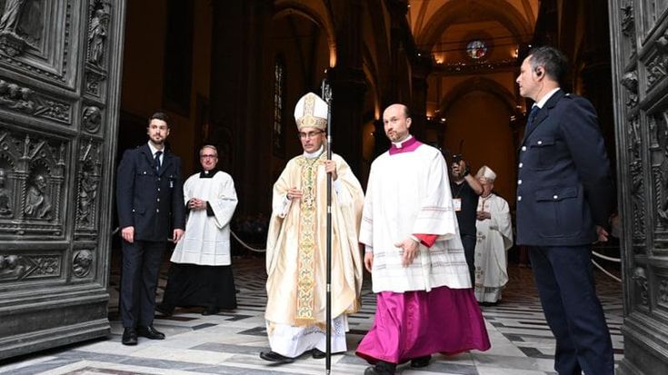 Firenze, i 4 mesi “in ascolto” dell’arcivescovo Gambelli: la nuova stagione tra nomine e bicicletta