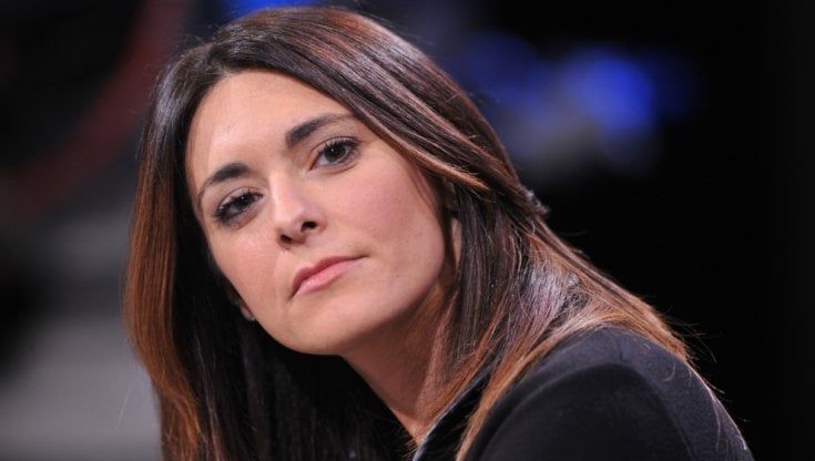 Pd, la denuncia di Pina Picierno: "Saman lasciata sola: è la sconfitta dello Stato italiano"