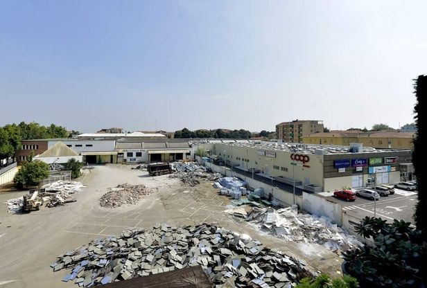 Via Fleming, il Comune di Parma conferma: "Spazi commerciali nell'area ex Mercatone Uno"