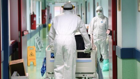 Coronavirus, disturbi olfatto e gusto tra i sintomi dell'infezione