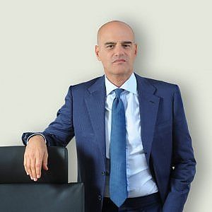 Eni taglia del 21% gli investimenti quadriennali ma non riduce la cedola 2016