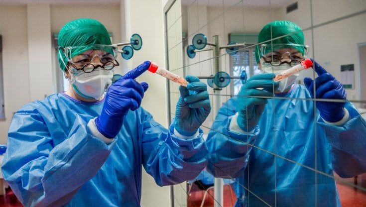 Virus, la corsa rallenta. Gli esperti: “A fine mese i primi benefici della stretta”