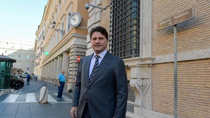 Senatore accusato di molestie, La Russa apre un’indagine interna