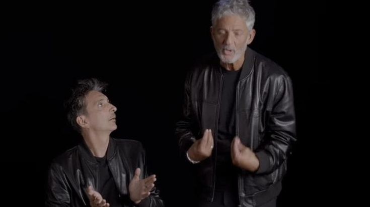 Fiorello, nuovo video alla Brad Pitt, stavolta c’è anche Biggio: “Lo facciamo questo varietà?”