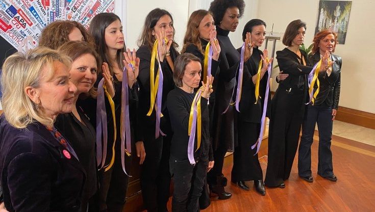 Me Too, in 223 testimoniano gli abusi nel mondo dello spettacolo. Pronte&nbsp;nuove&nbsp;denunce