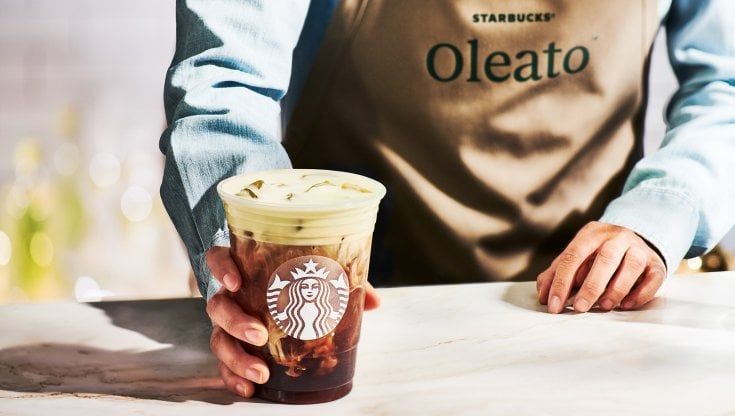 Starbucks crea il caffè all'olio d'oliva siciliano: "Idea nata da una vacanza nell'Isola"