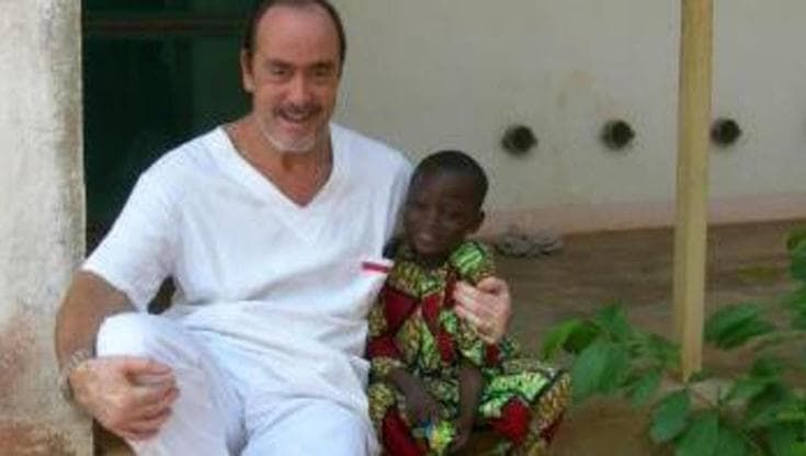 Una sala operatoria in Benin: iniziativa per una raccolta fondi in memoria di Enrico Di Salvo