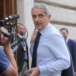 "Vitalizio anche con la fine anticipata della legislatura". Ncd fa retromarcia sulla norma