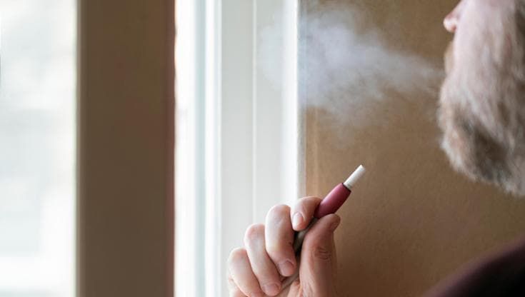 Fumo, ora una legge per aumentare i prezzi e ridurre il numero di fumatori