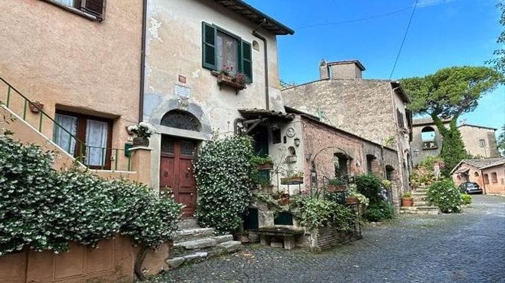 È ancora emergenza a Isola Farnese, chiusura della via per timore di pioggia