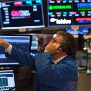 Torna la calma sul mercato, euro sotto quota 1,2 dollari. Pil Usa sopra le attese