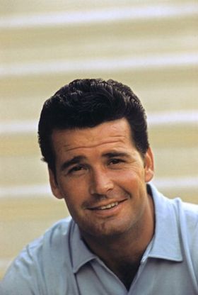 James Garner, scompare il "cattivo" di "<span dir="auto">Victor Victoria</span>". Aveva 86 anni