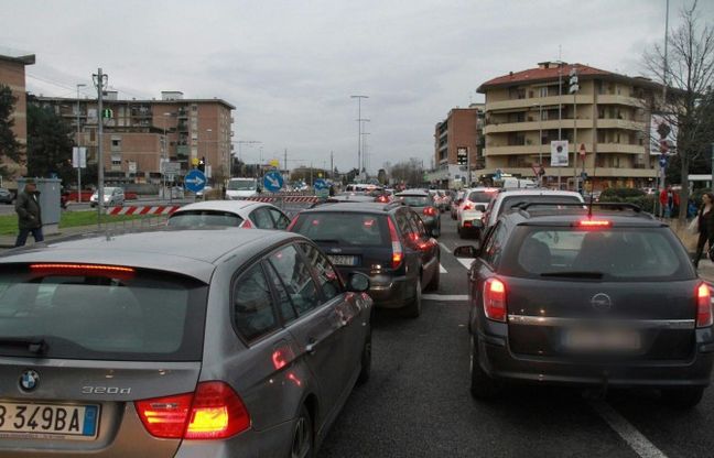 Viaggiare in citt&agrave;, dramma per la met&agrave; degli automobilisti