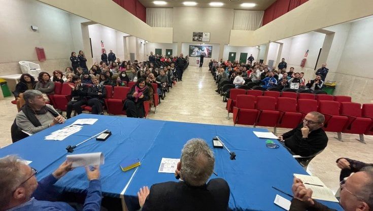 Diritto all'informazione negato dietro le sbarre, in carcere Internet resta un tabù