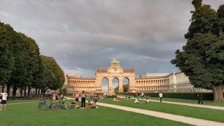 Bruxelles, nella “capitale europea” il divertimento è in verde. Guida ai parchi della città