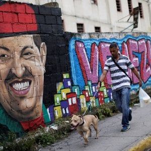 Venezuela, sequestrati 4 milioni di giocattoli stoccati in un magazzino: "Li daremo ai bambini poveri"