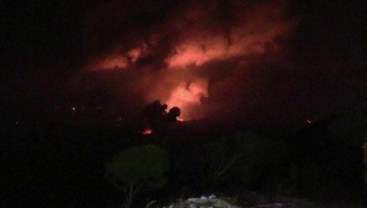 L'aviazione israeliana bombarda il sud del Libano