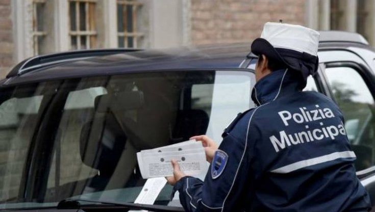 A Torino boom di multe per divieto di sosta, nel mirino i quartieri della movida