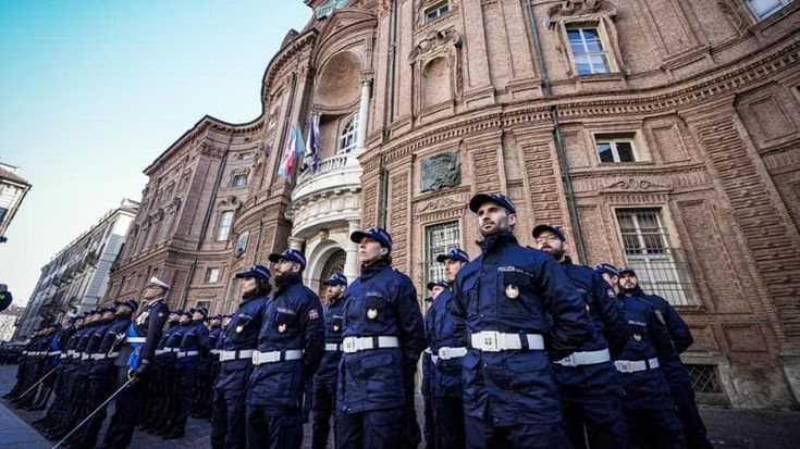 Minoranze etniche e temi Lgbt, i vigili di Torino vanno a scuola di inclusione