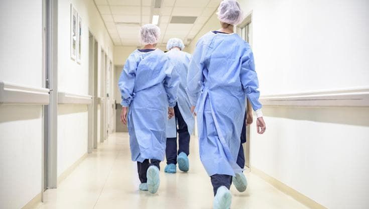 Aggressioni in sanità: più del 70% colpisce le donne, soprattutto infermiere