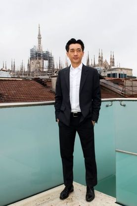 La giornata milanese di Mr. Bee in attesa di  prendere il MIlan