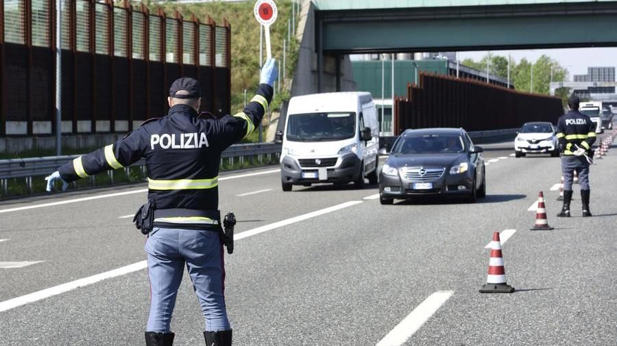 Controlli in autostrada della polizia stradale