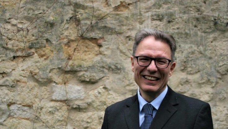 "Scollare il capitalismo dal consumismo per salvare il pianeta e la società umana"
