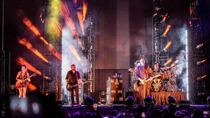 Smashing Pumpkins, il sopravvissuto Corgan sul palco con tutta la rabbia e la forza del rock