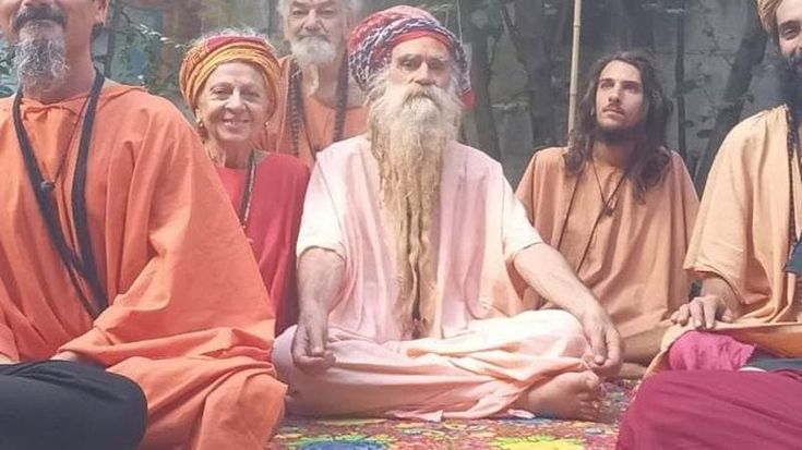 È morto Yogi Khrisna Nath, fondatore del tempio hindu di Roma: da ragazzo del Piper alla santità in India sulle orme dei Beatles