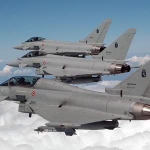 Varese, pezzi di ricambio per l'Aeronautica rivenduti ai privati: arrestato maresciallo