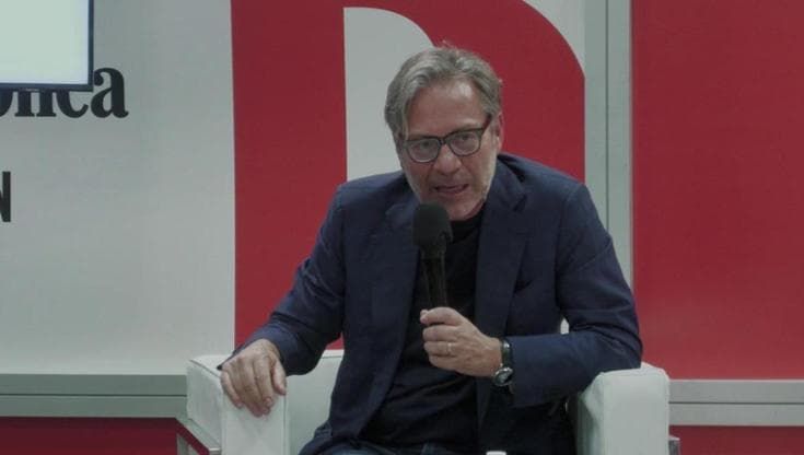 Arena Robinson, Recalcati: "Nel rapporto genitori-figli il bastone non funziona più"