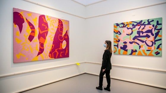 La personale di Carla Accardi: un'avventura nell’astrazione al museo del Novecento di Milano