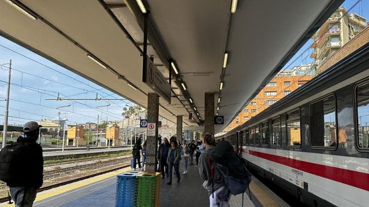 L’estate con i cantieri sui binari allunga i viaggi per la Liguria: “Tre ore da Milano a Genova”