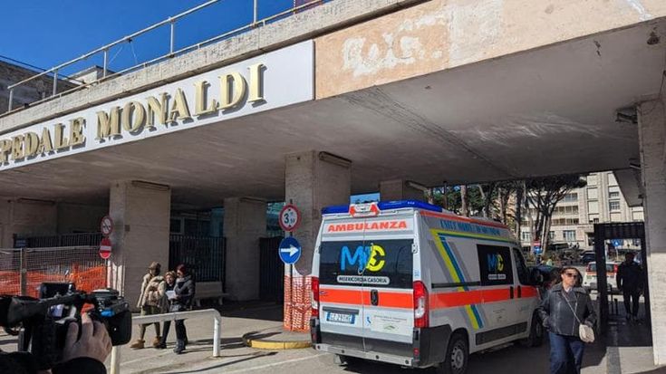 Bimbo trapiantato, ecco cosa succede ora: dalla sospensione delle cure alla sedazione profonda
