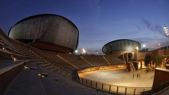 Uno spettacolo vale un soggiorno in una città d'Italia