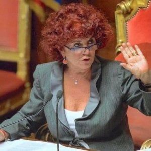 Vaccini, è scontro su età. Lorenzin: "Obbligo fino 10 anni". No di Fedeli