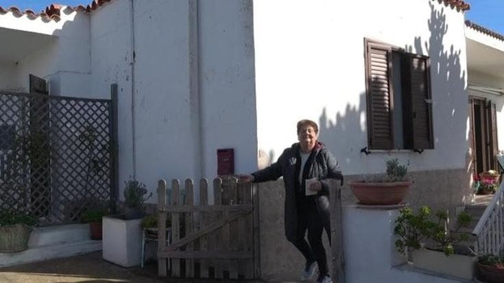 Seggio ospitato in una casa: gli elettori di Biancareddu votano dalla pensionata