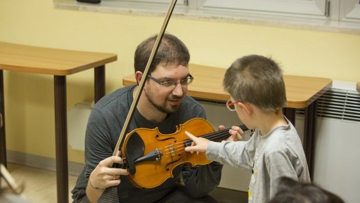 Il Covid spegne la musica di Mozart14, l'associazione di Abbado