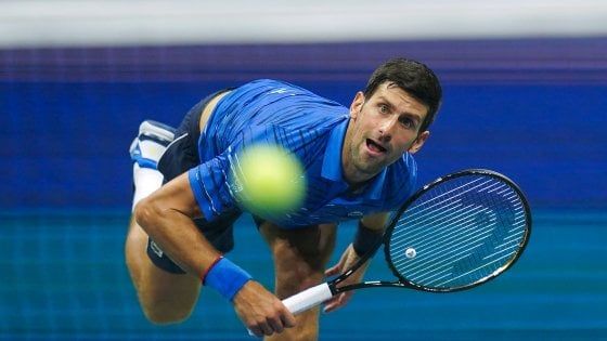 Tennis, Djokovic rischia chiusura anticipata della stagione