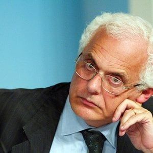 Vincenzo Visco: "Basta con i bonus, servono gli investimenti, non scontri giovani-anziani" 