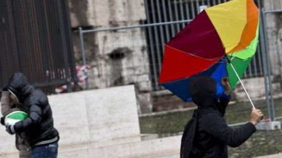 Maltempo, temporali e vento forte fino a martedì. L'avviso della Protezione civile del Lazio