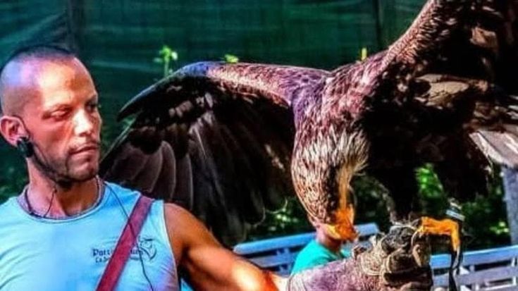 Post nostalgici fascisti sui social e insulti alla Lazio: polemica sul nuovo falconiere Garruto