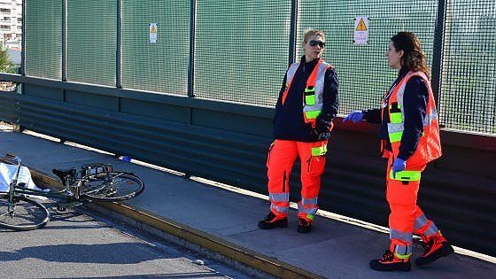 Bari, ciclista di 86 anni muore dopo l'urto di un'auto sul ponte di via Omodeo: al volante un 75enne