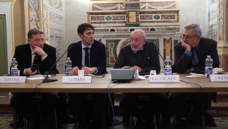 "Dodici passi nel mistero": i cold case di Sicilia diventano un libro, da oggi in edicola con Repubblica