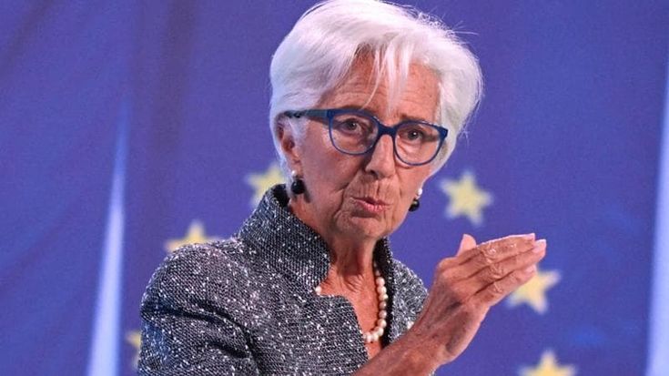 Lagarde porta i tassi al 3,5% e frena sul prossimo taglio: “Piano Draghi formidabile”