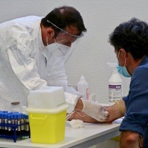 "Sono 235 mila i piemontesi che hanno contratto il coronavirus, il 5,5% della popolazione"