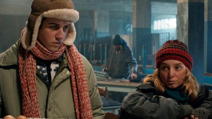 "Ultimo schiaffo”, ritratto di un mondo dal quale fuggire. La recensione di Alberto Crespi